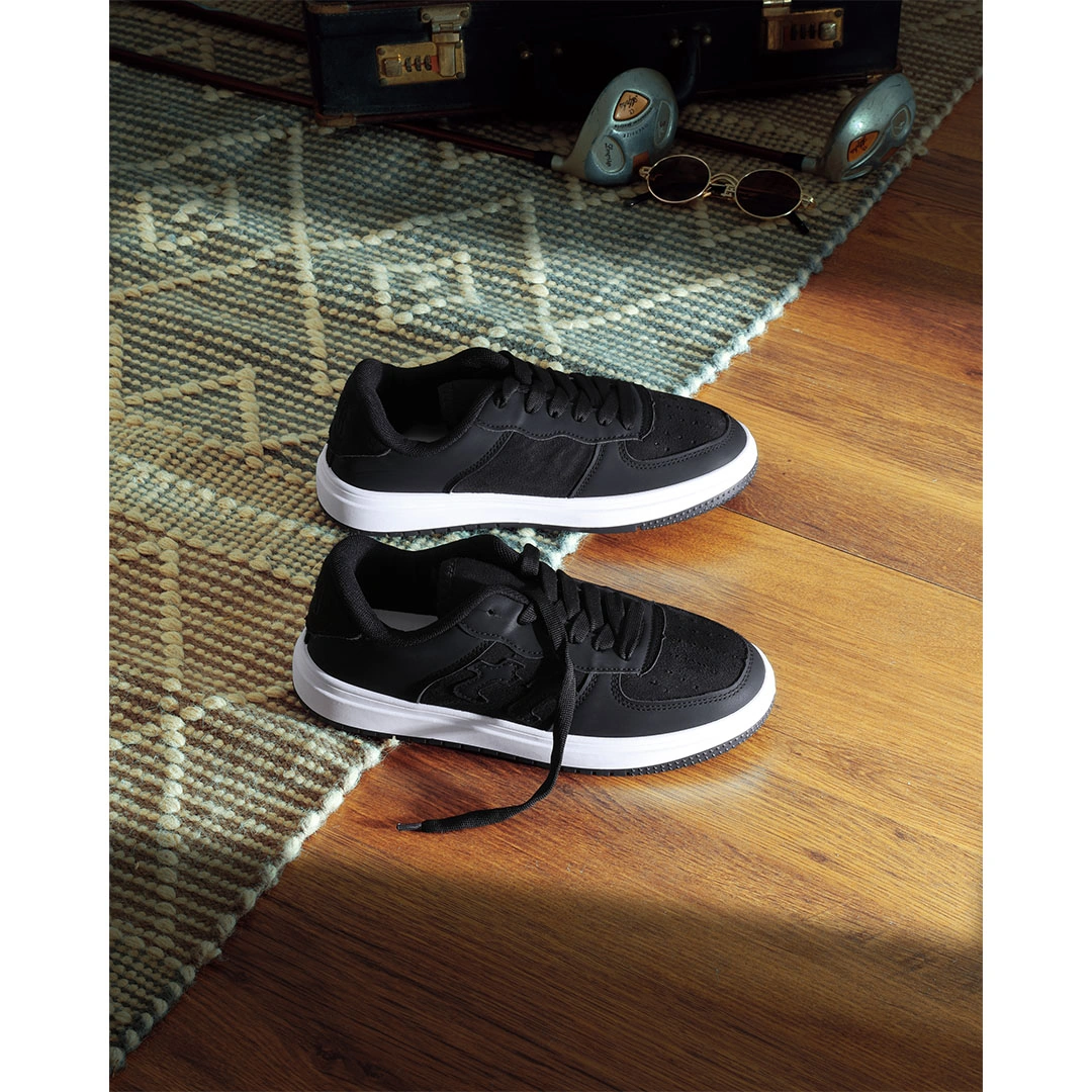 سنيكر رجالي كاجوال M2