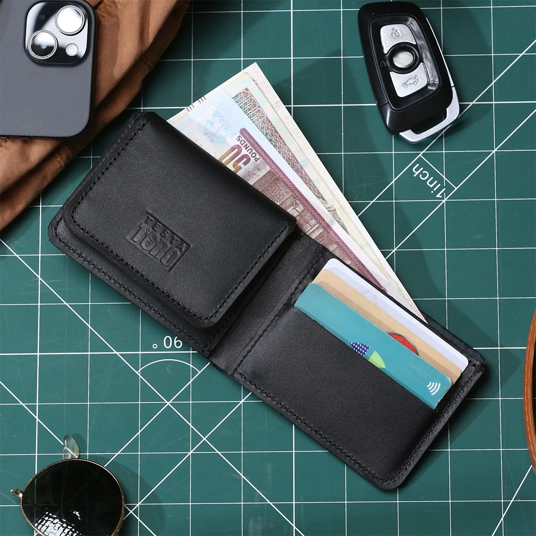 محفظة كلاسيكية نحيفة بتصميم Flip مع نافذة هوية من تيستاتورو w14