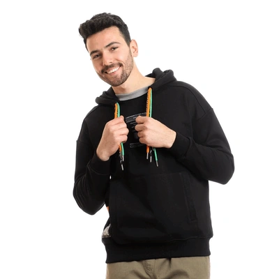 130 - هودي مبطن بأربطة ملونة