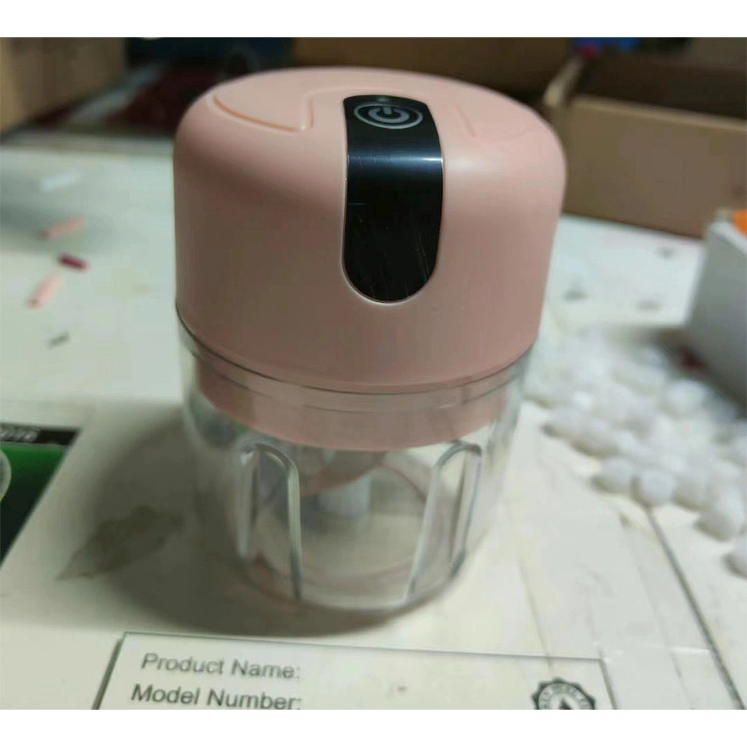 مفرمة ثوم كهربائية صغيرة قابلة لإعادة الشحن - 250 مللي