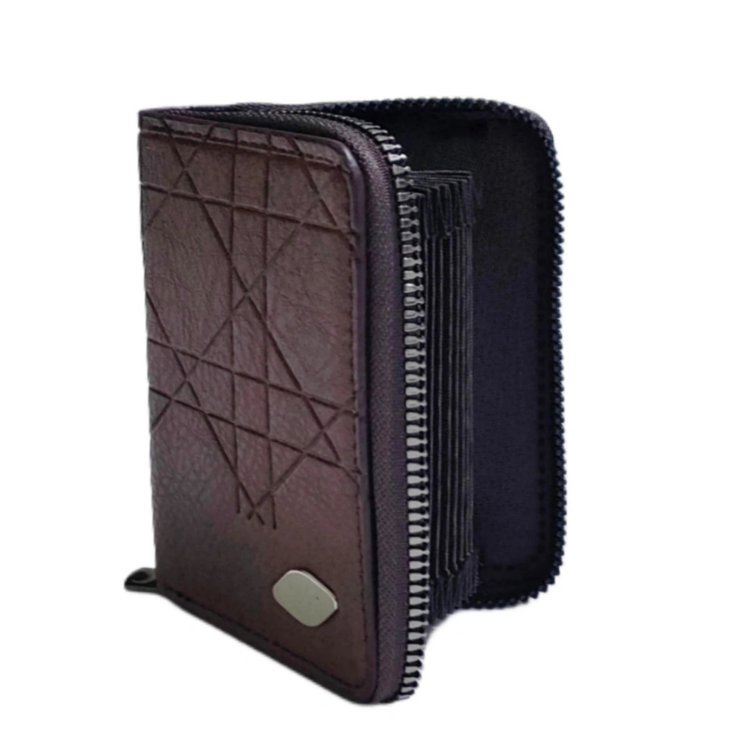 حافظة كروت جلد بتصميم أنيق - جلد - بني غامق