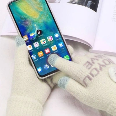 جوانتي حريمي تاتش للموبايل من الصوف - بيج