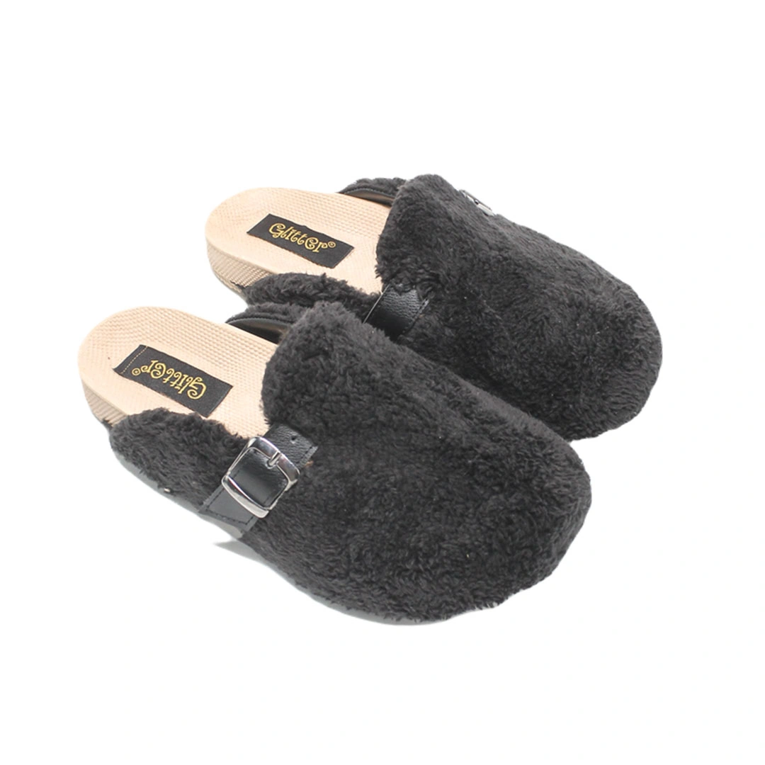 808 سليبر فرو مقفول حريمي جلد من برة و فرو من جوة