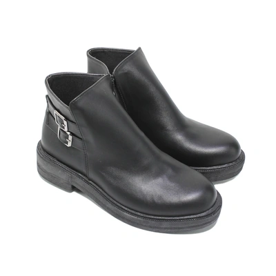 797 هاف بوت جلد حريمي