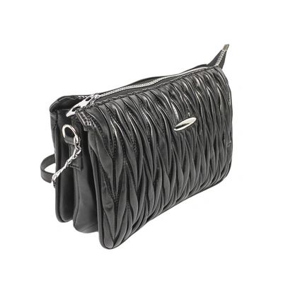 شنطة يد حريمي كروس5030