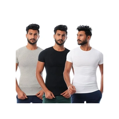 فانلة نص كم رقبه دائريه - 3 قطع