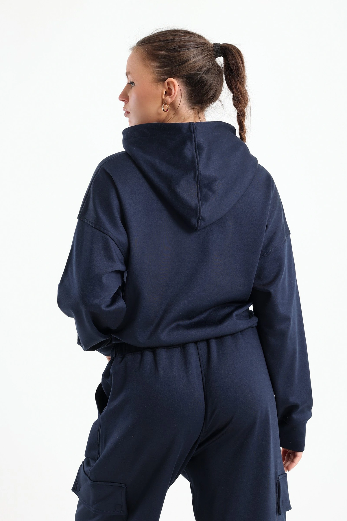 جاكيت قصير رياضي حريمي - كحلي