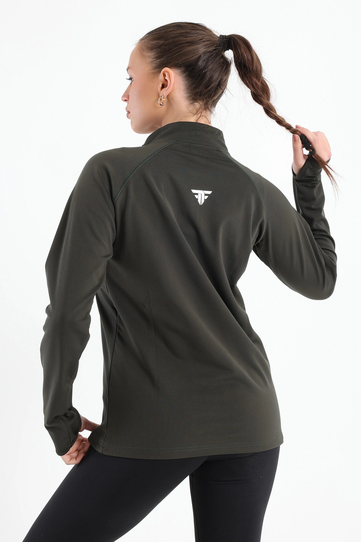 تيشيرت بكم طويل رياضي حريمي - زيتي