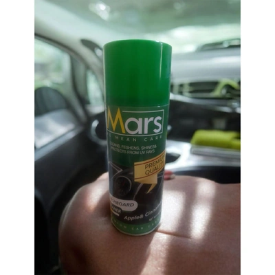 اسبراي ملمع ومعطر لتابلوه السيارة - ويحافظ عليه من الشمس -450 مل - تفاح