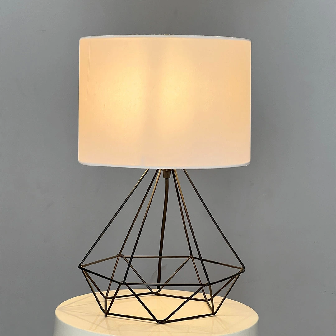 أباجورة مكتب مودرن - أسود/أبيض - YLN-26