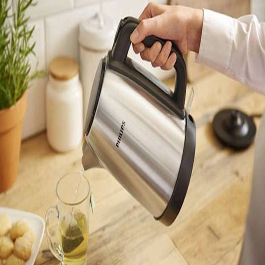 غلاية كهربائية فيليبس - 1.7 لتر - 2200 وات - فضي - HD9350/90