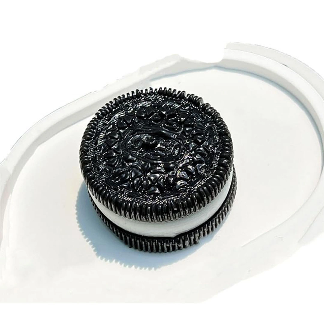 لعبة إسفنجية ساندويتش أوريو - شوكولاتة