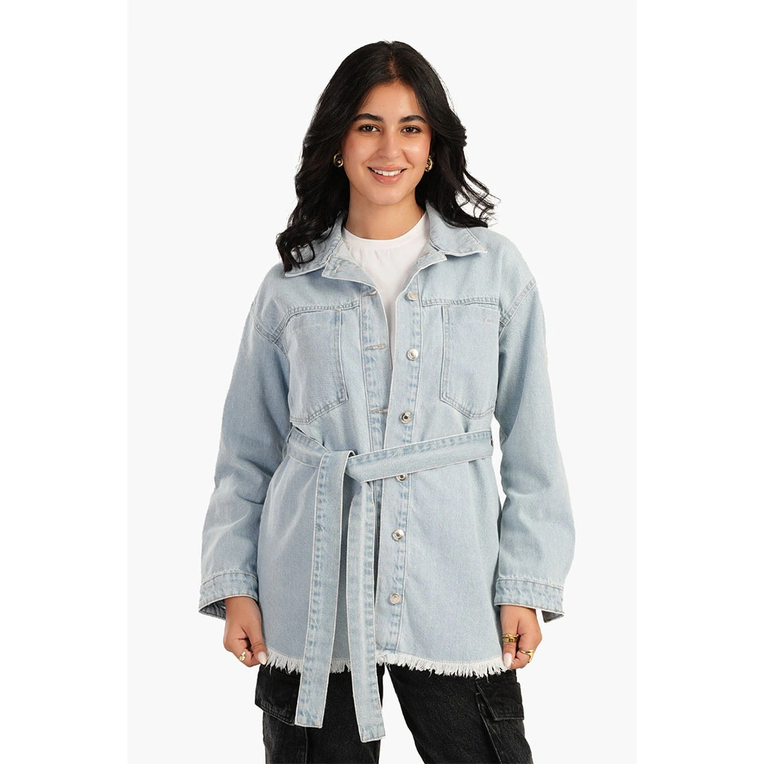 جاكيت جينز حريمي بحزام من كارينا - أزرق فاتح 55726