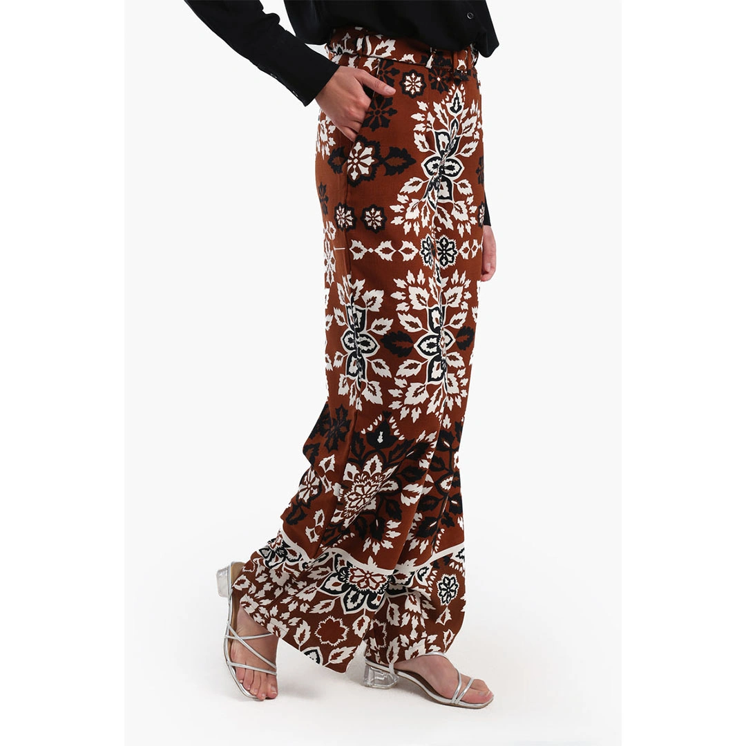 بنطلون حريمي بحزام بطبعة كاملة 56481