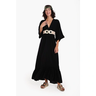 كلو فستان ماكسي بفتحة رقبة على شكل حرف V عميقة