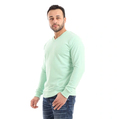 سويت شيرت خفيف برقبة على شكل حرف V - R1