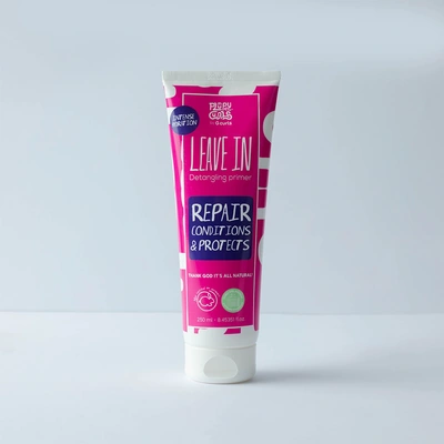 بلمبى كيرلز
بلسم يترك على الشعر