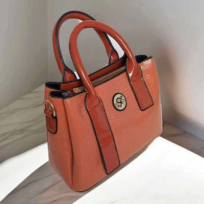 روتيتو شنطة يد حريمي - جملي