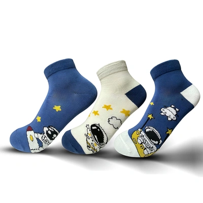 شراب اطفالي أولادي سوكيت من كلوزينا - 3 قطع - رسمة الفضاء