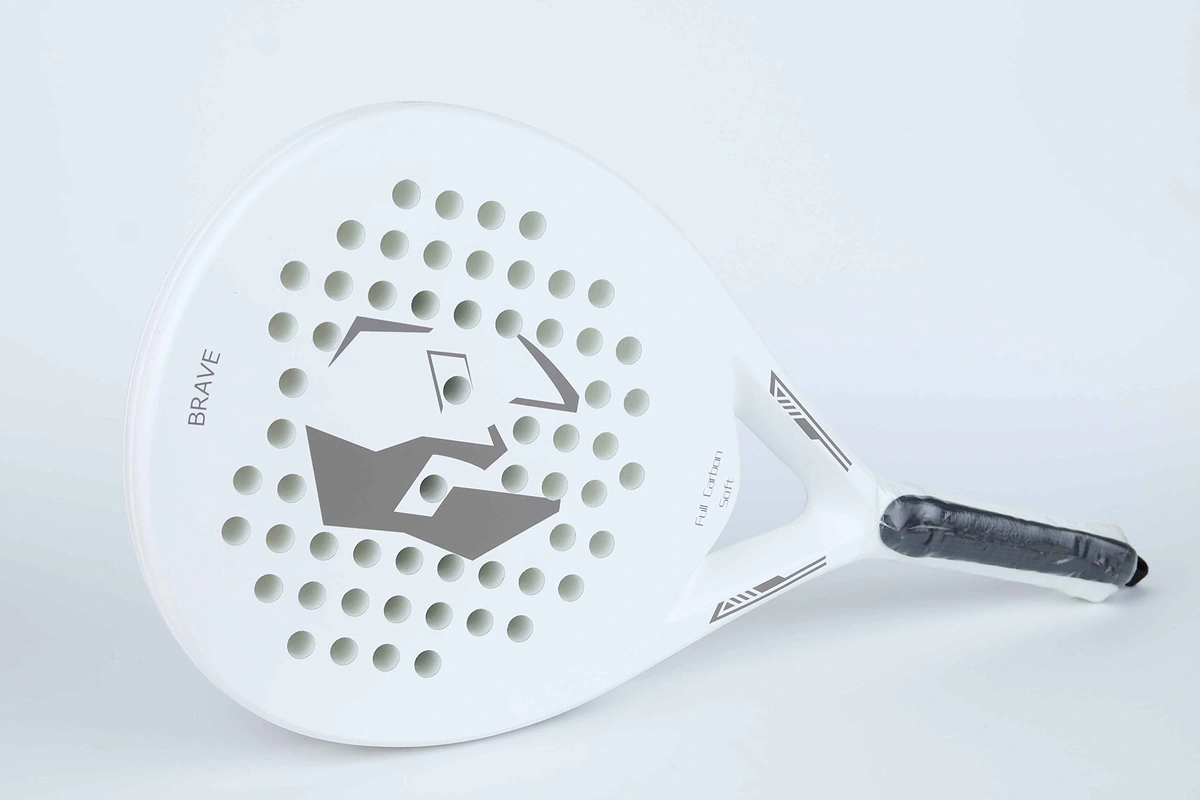 BRAVE مضرب تنس بادل - ابيض