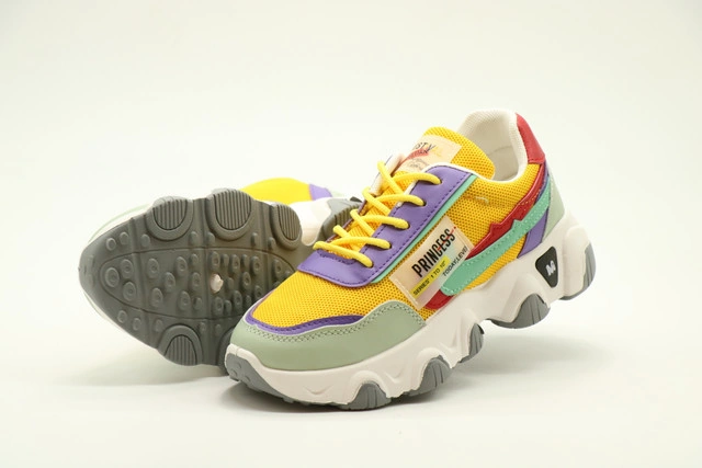 سنيكرز كاجوال برباط حريمى متعدد الألوان