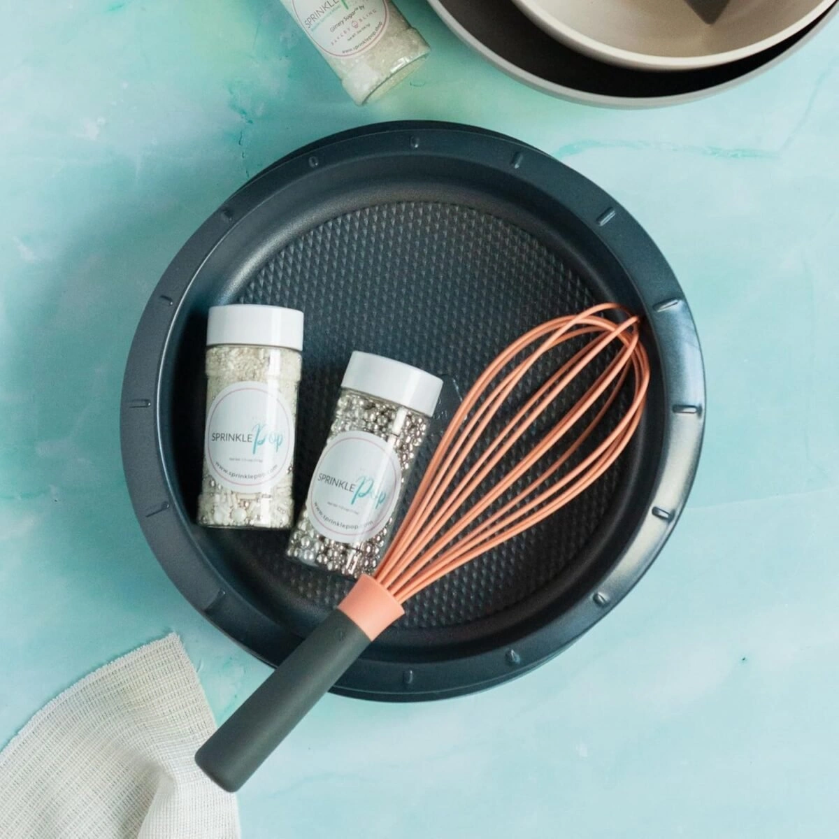 قالب كيك دائري من بيرغوف  - 23 سم - رمادي غامق