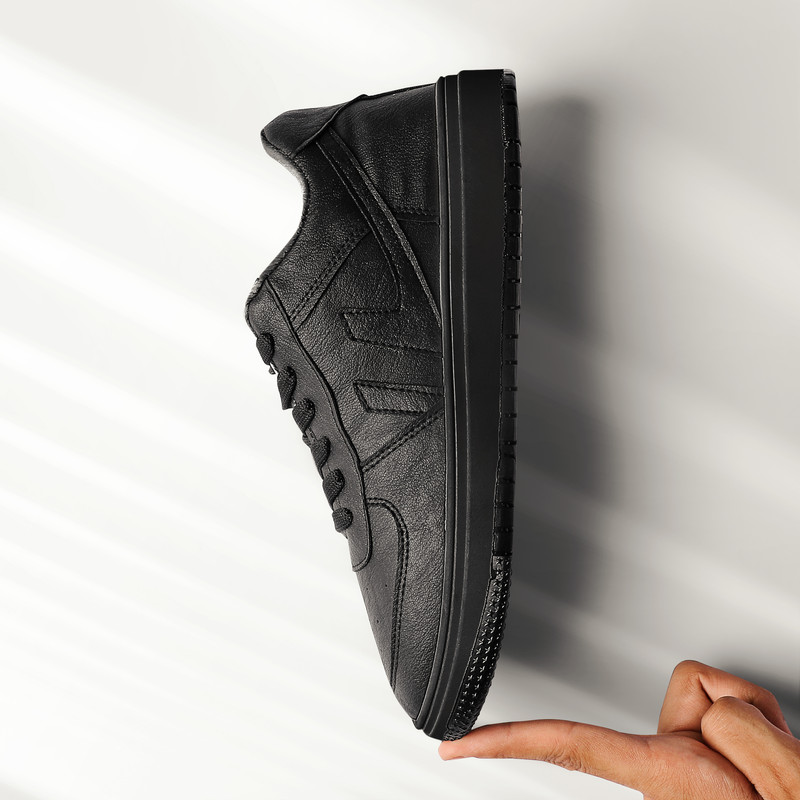 x4 سنيكرز جلد رجالي