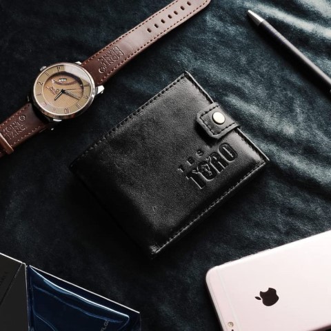 W9 محفظة و حامل كروت جلد طبيعي