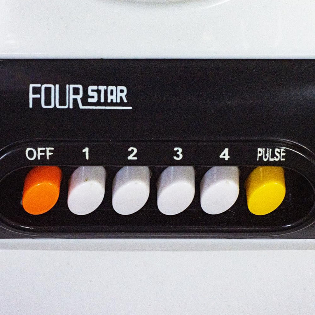 خلاط كهرباء - 4 سرعات - أبيض