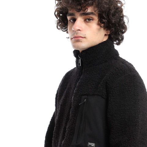 جاكيت فرو نص ياقه