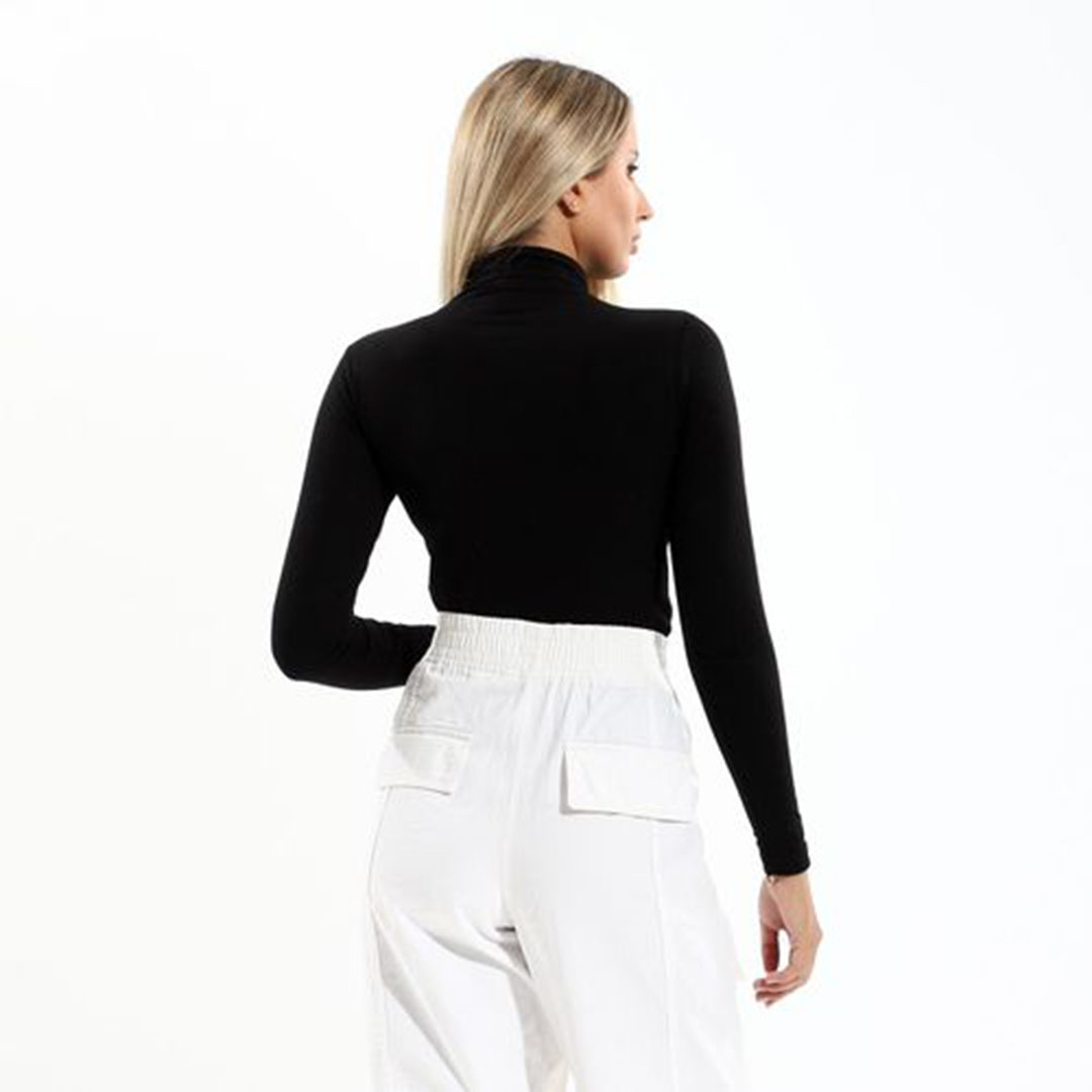 الميسيري توب حريمي بياقة عالية - أسود