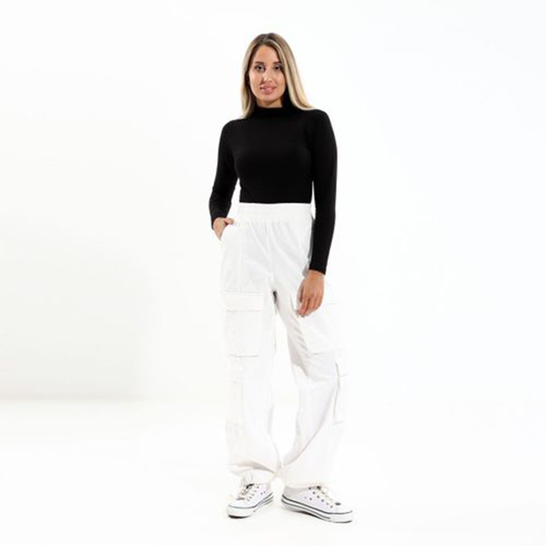 الميسيري توب حريمي بياقة عالية - أسود