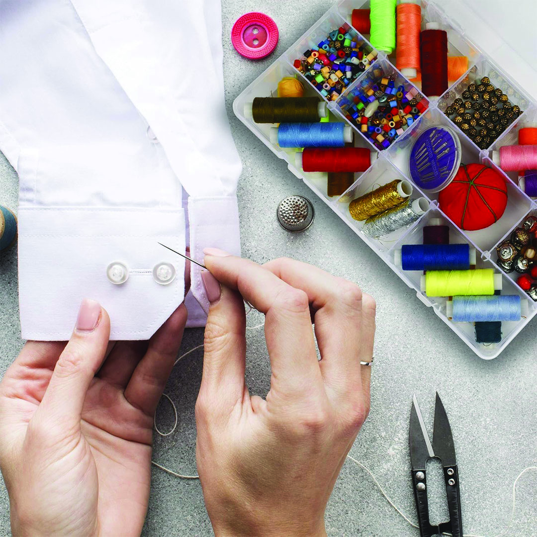 صندوق تخزين للأعمال اليدويه - 10 قسم - شفاف