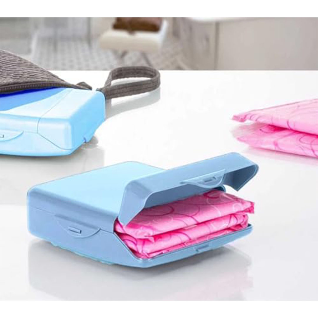 علبة حفظ فوط صحية صغيرة وسهلة الحمل