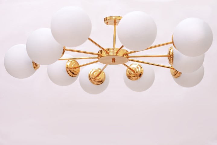 نجفة الأقمار - 10 بلورات