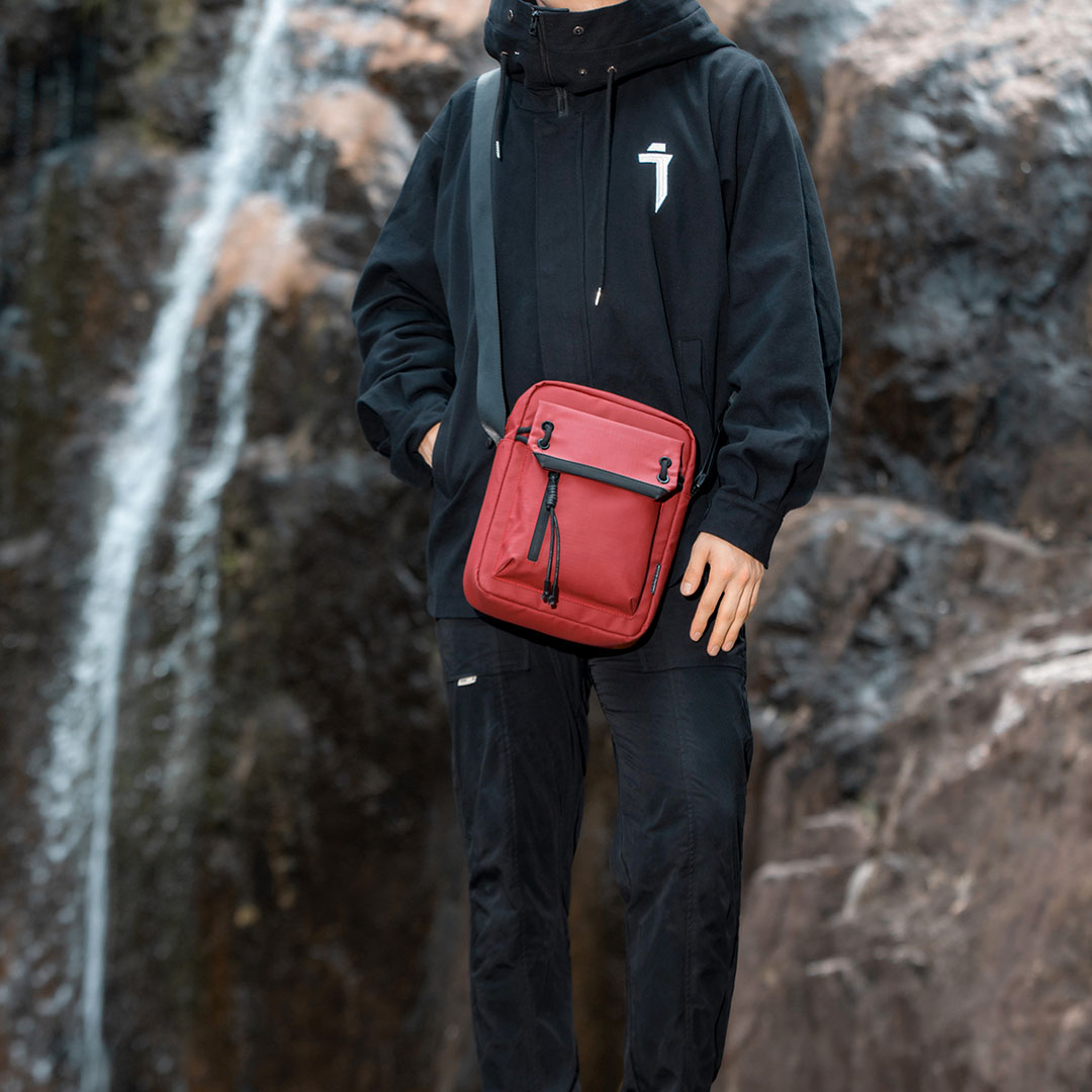 K00527 شنطة كروس للجنسين - أحمر