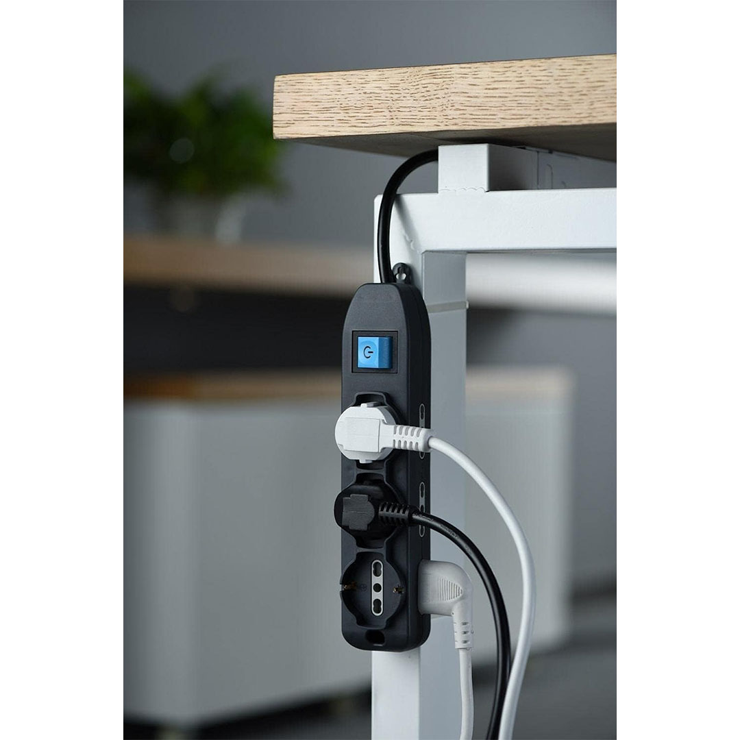 مشترك كهربائي - 9 منافذ - أسود