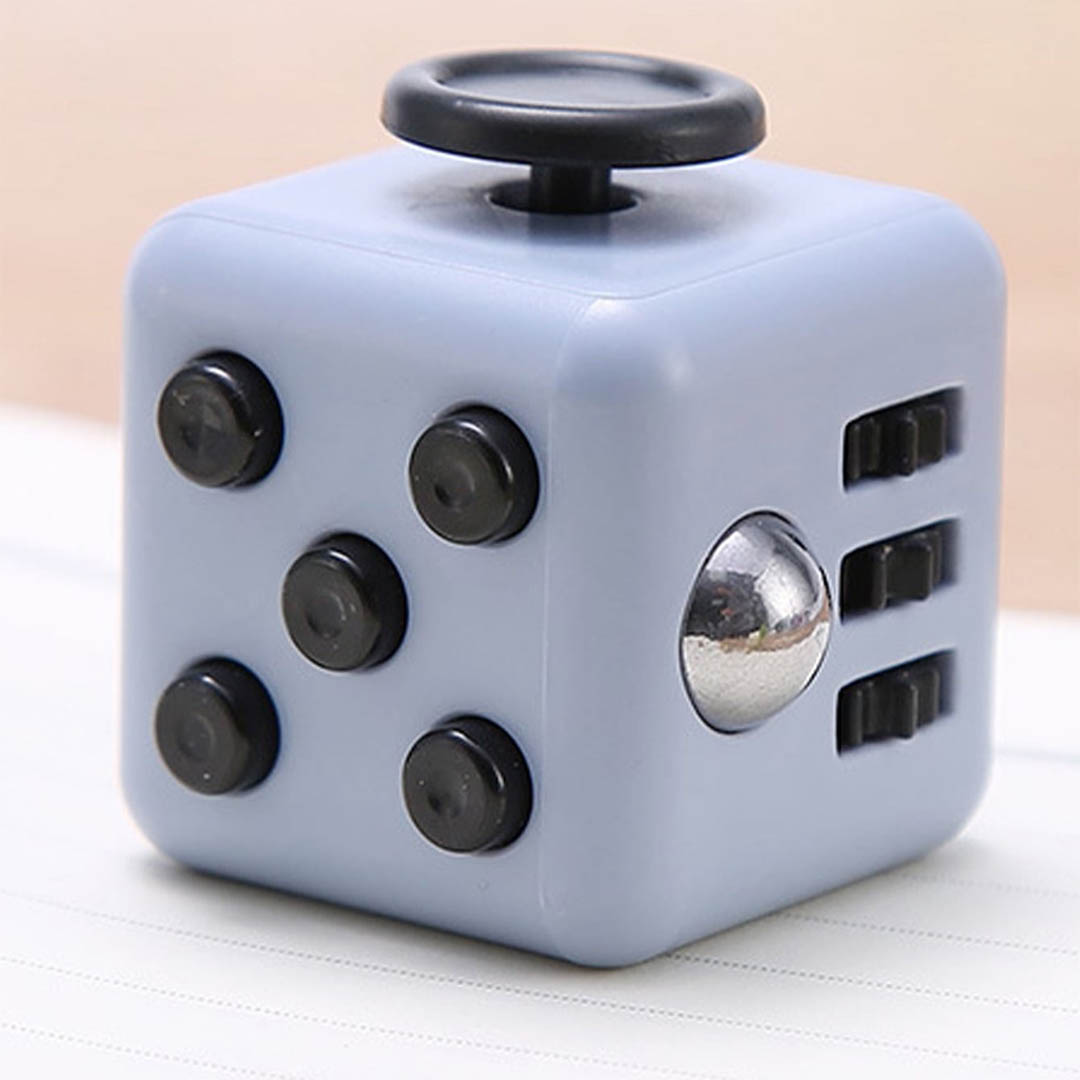 لعبة ألغاز فيدجيت مربعة لتخفيف التوتر - لبني