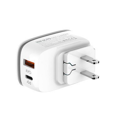 A2425C شاحن بمصباح ليلي مع Micro USB كابل - 20 وات - أبيض