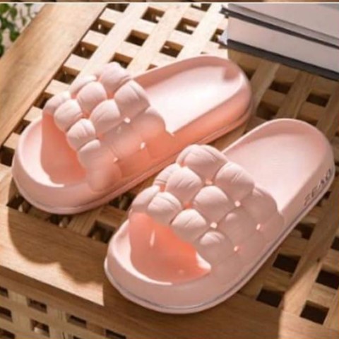 شبشب حريمي طبي