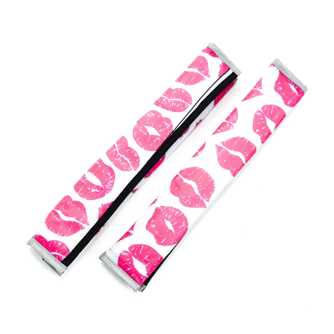 غطاء حزام أمان - شكل قبلات بينك - قطعتين