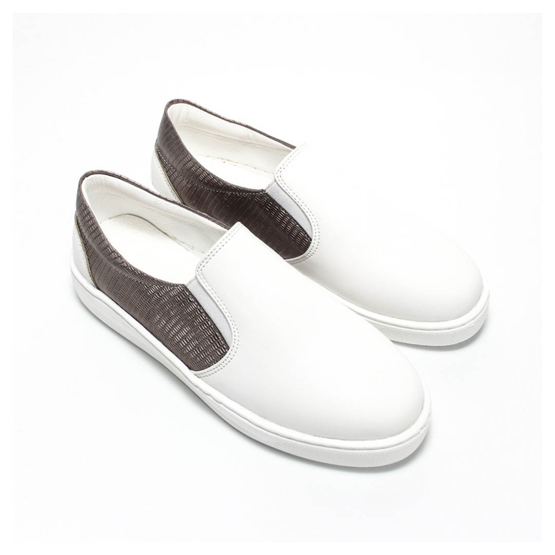 سنيكرز حريمي من جليتر 1961