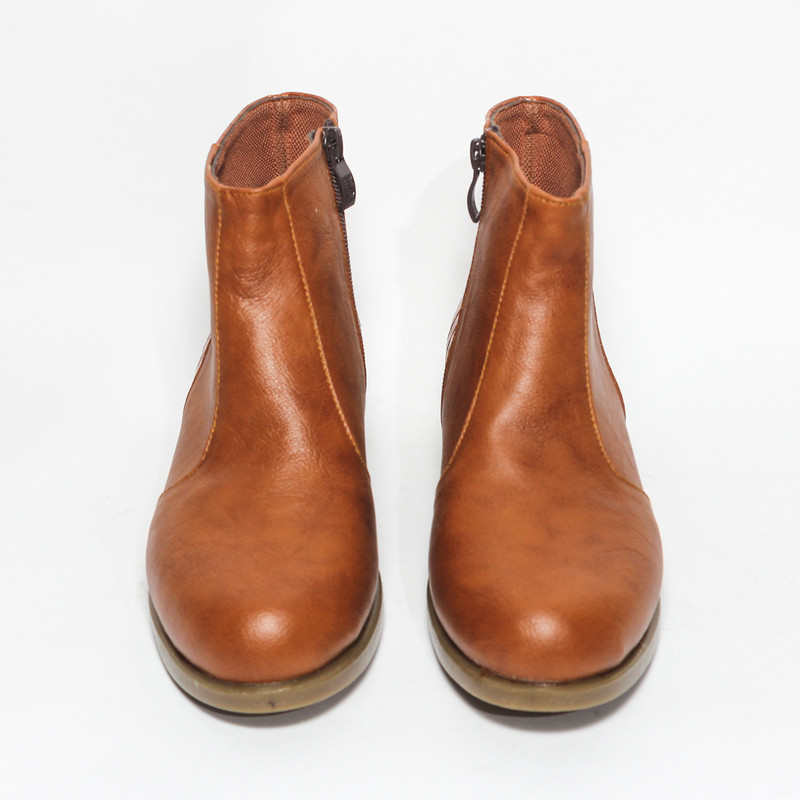 0600 هاف بوت حريمي - جملي