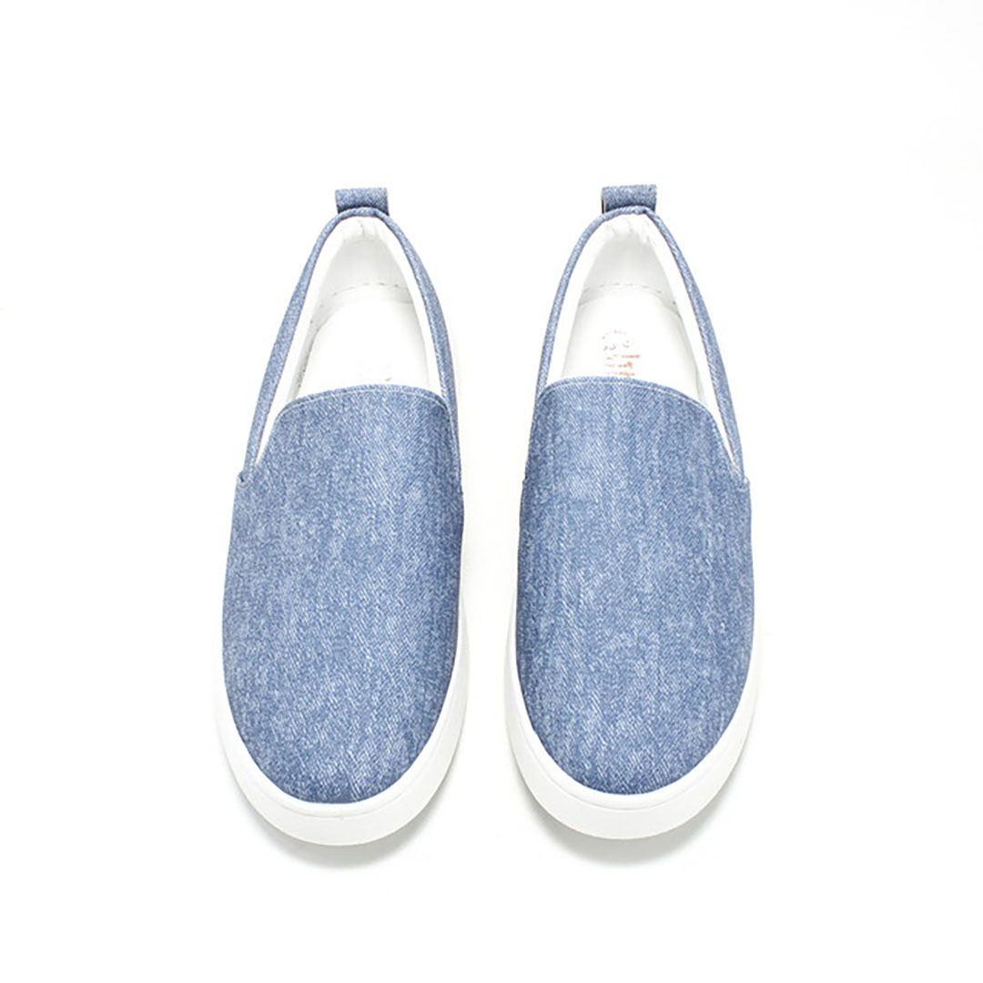 سنيكرز حريمي من جليتر 2046