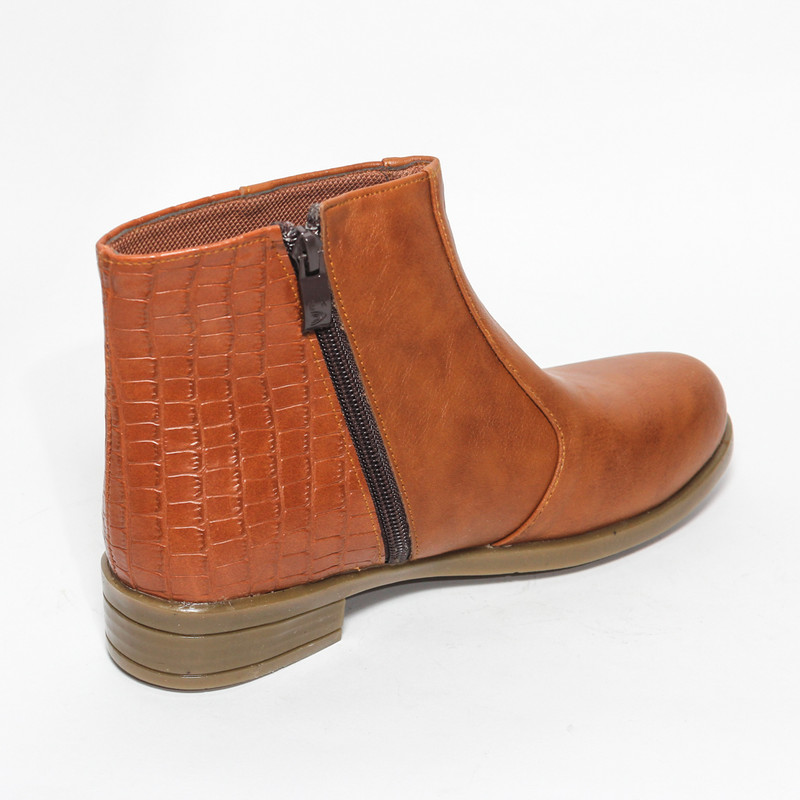 0600 هاف بوت حريمي - جملي