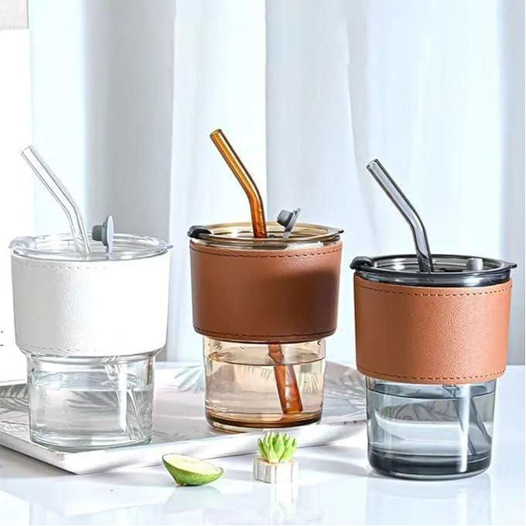 كوب زجاجي مع غلاف جلدي وغطاء وشفاطة - بينك - 400 مل