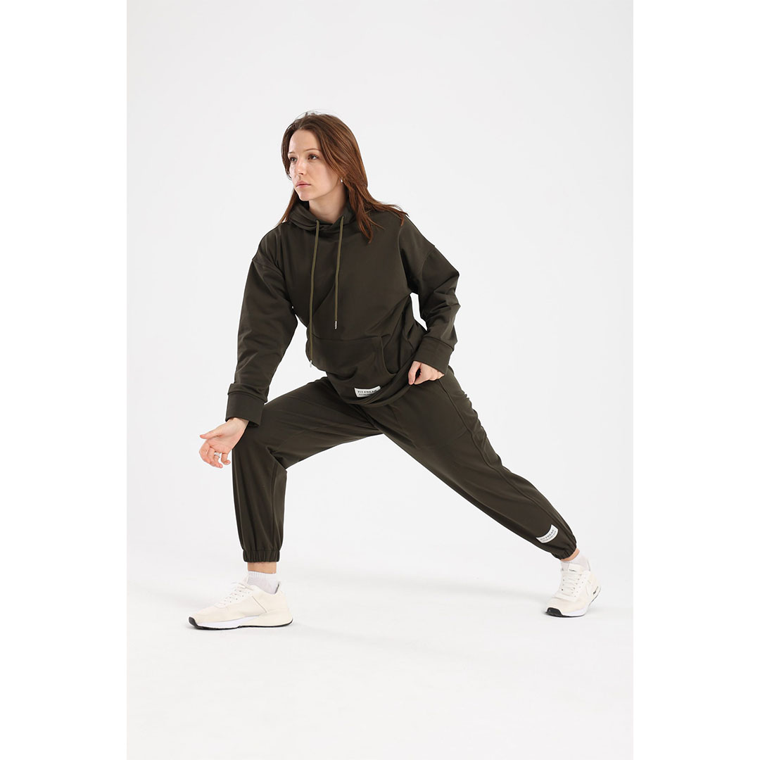 طقم سويت شيرت مع سويت بانتس حريمي - زيتي