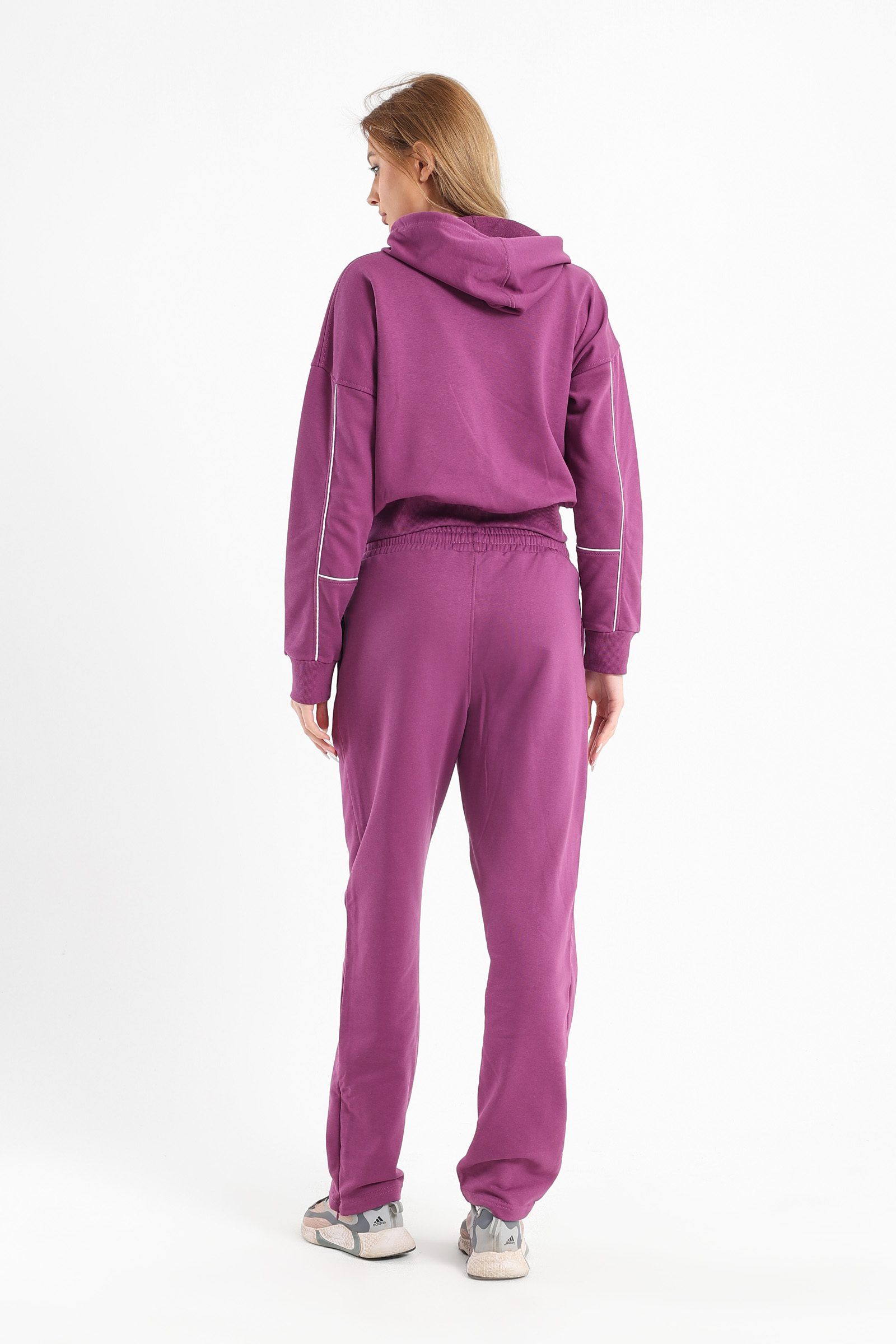 طقم رياضي حريمي - 2 قطعة -موف