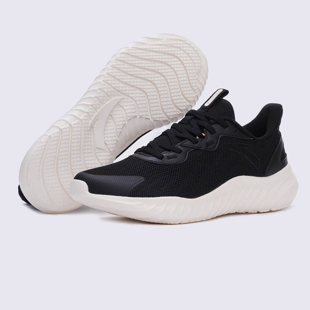 822125575-1 جزمة بناتي - أسود