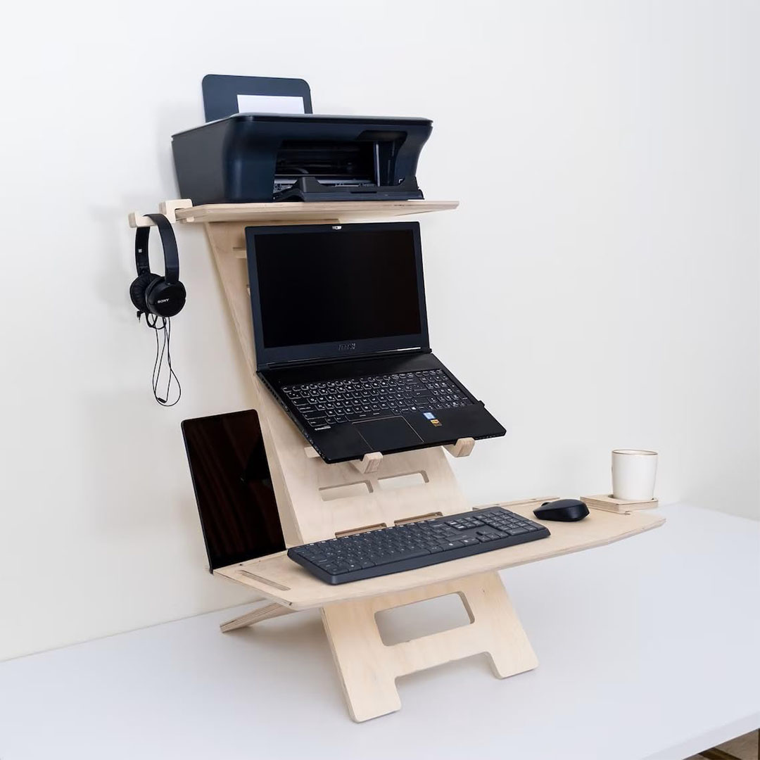 مكتب كمبيوتر محمول خشبي قائم قابل للتعديل - خشبي